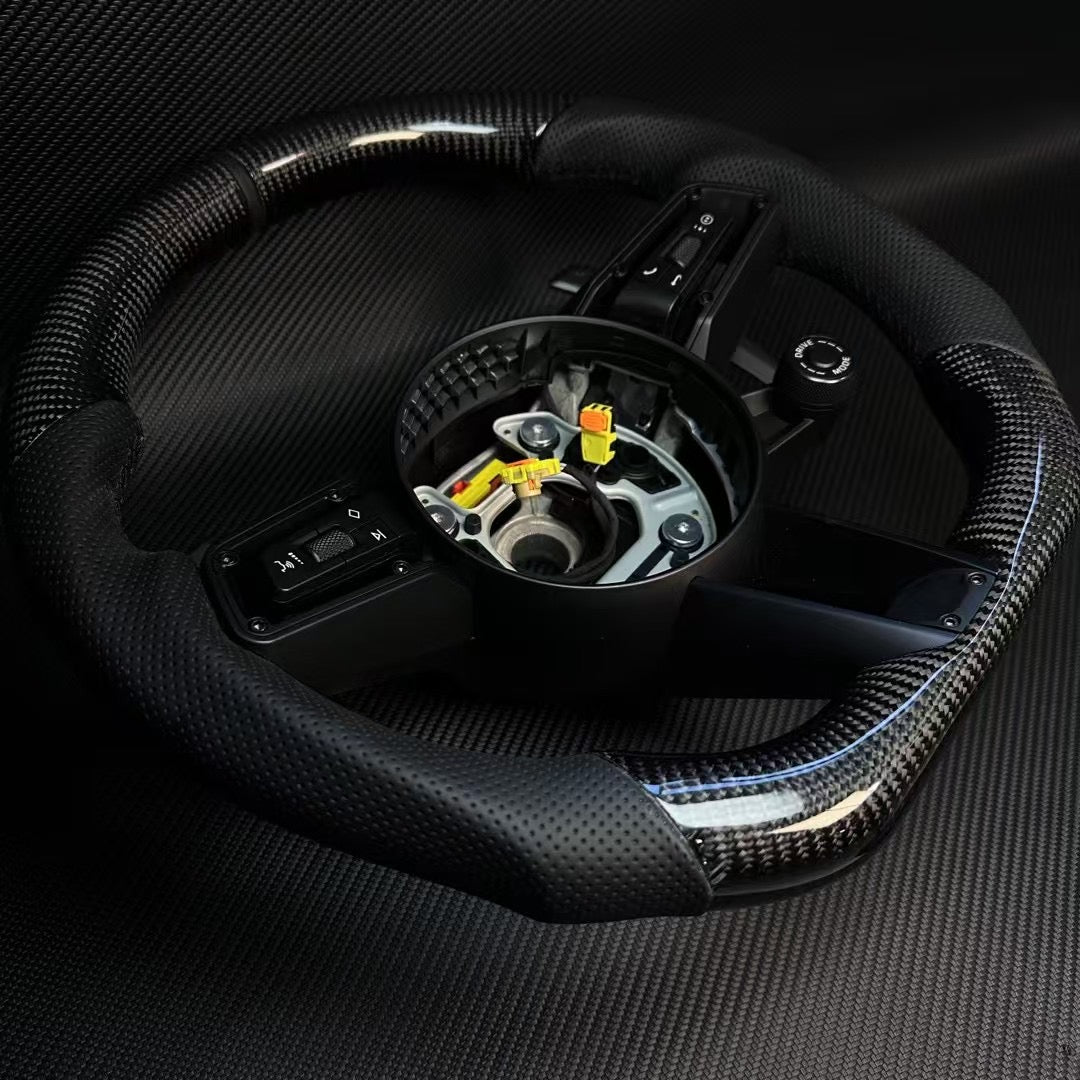 The Auto steering wheel is suitable for Porsche Panamera 718Cayman Tayneen Macan Cayenne Tayman Boxster 911 992 991 981 Tayca GT
