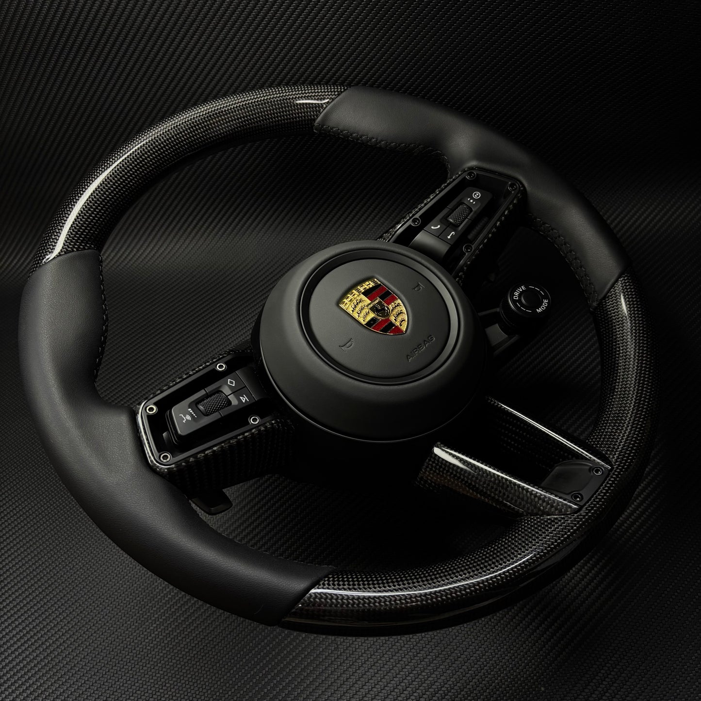The Auto steering wheel is suitable for Porsche Panamera 718Cayman Tayneen Macan Cayenne Tayman Boxster 911 992 991 981 Tayca GT