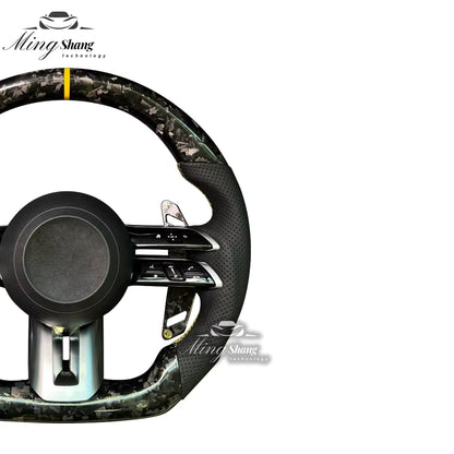 The yellow-label forged carbon fiber sports steering wheel is suitable for Mercedes-Benz GLA GLE GLC GLK CLS CLA SLC ML GL GLB C
